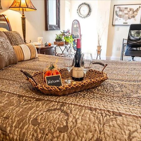 College Park-Orlando 5Star Villa Oasis - Home Away From Home - Quiet Neighborhood-Private Botanical Courtyard - Mins From Eola,Dt, Winter Park - Free Parking & Ev Plug In 外观 照片