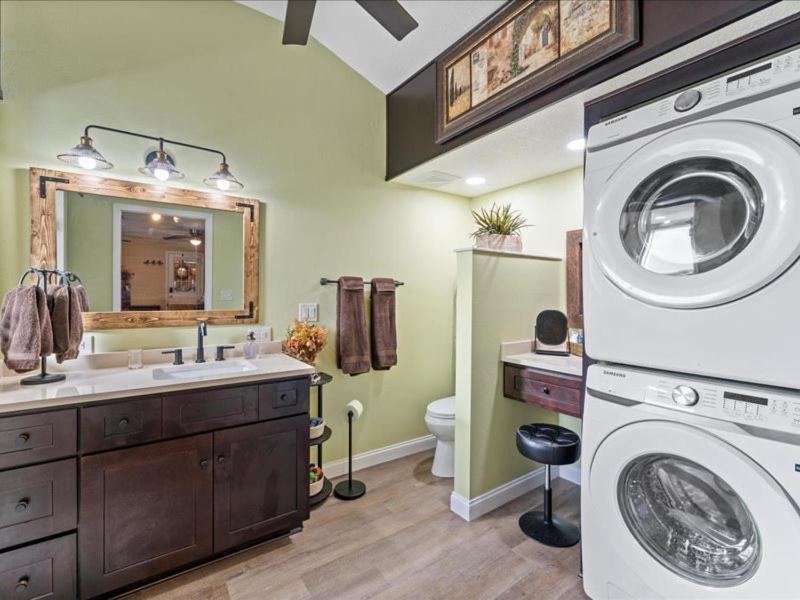 College Park-Orlando 5Star Villa Oasis - Home Away From Home - Quiet Neighborhood-Private Botanical Courtyard - Mins From Eola,Dt, Winter Park - Free Parking & Ev Plug In 外观 照片