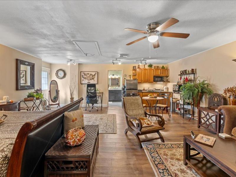 College Park-Orlando 5Star Villa Oasis - Home Away From Home - Quiet Neighborhood-Private Botanical Courtyard - Mins From Eola,Dt, Winter Park - Free Parking & Ev Plug In 外观 照片